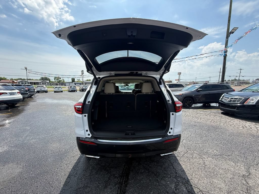Used 2018 Buick Enclave Essence w/ Trailering Package FWD image 5