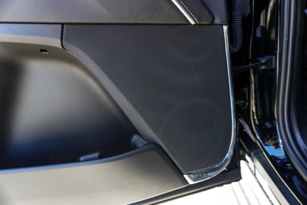 Used 2024 Cadillac Escalade V AWD/4WD image 11