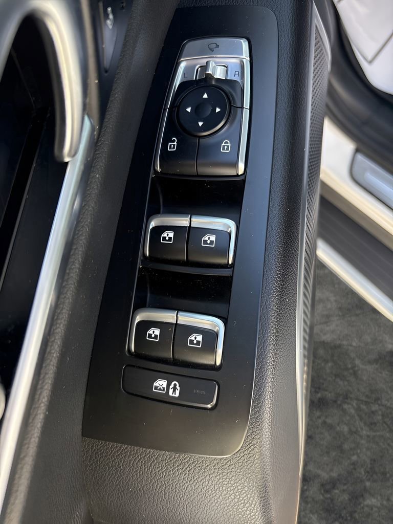 Used 2022 Kia Telluride SX w/ SX Prestige Package image 21