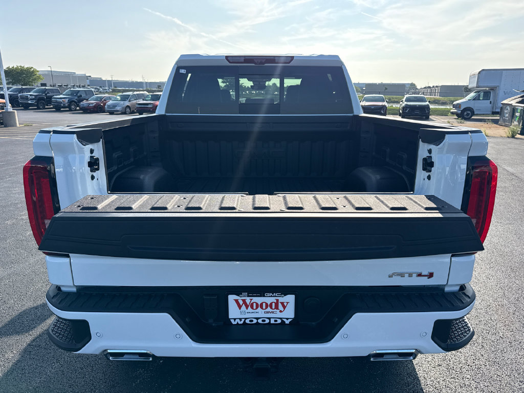 New 2026 GMC Sierra 1500 AT4 w/ AT4 Premium Package AWD/4WD image 32