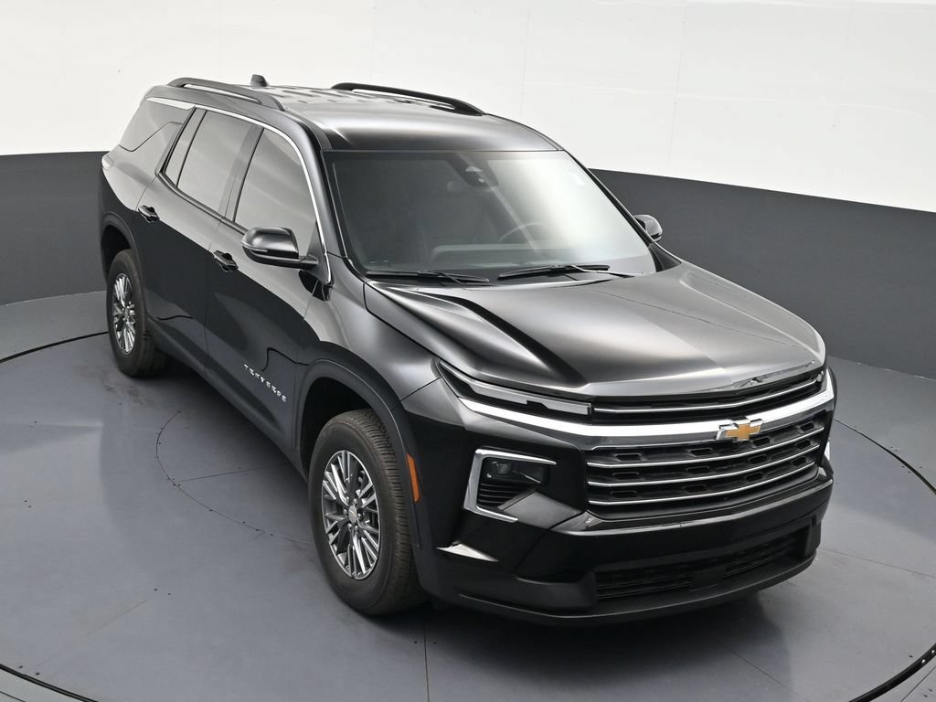 Used 2025 Chevrolet Traverse LT FWD image 15