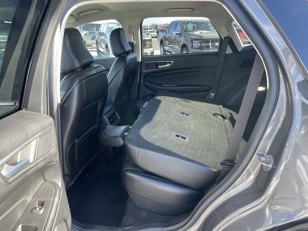 Used 2023 Ford Edge Titanium image 57