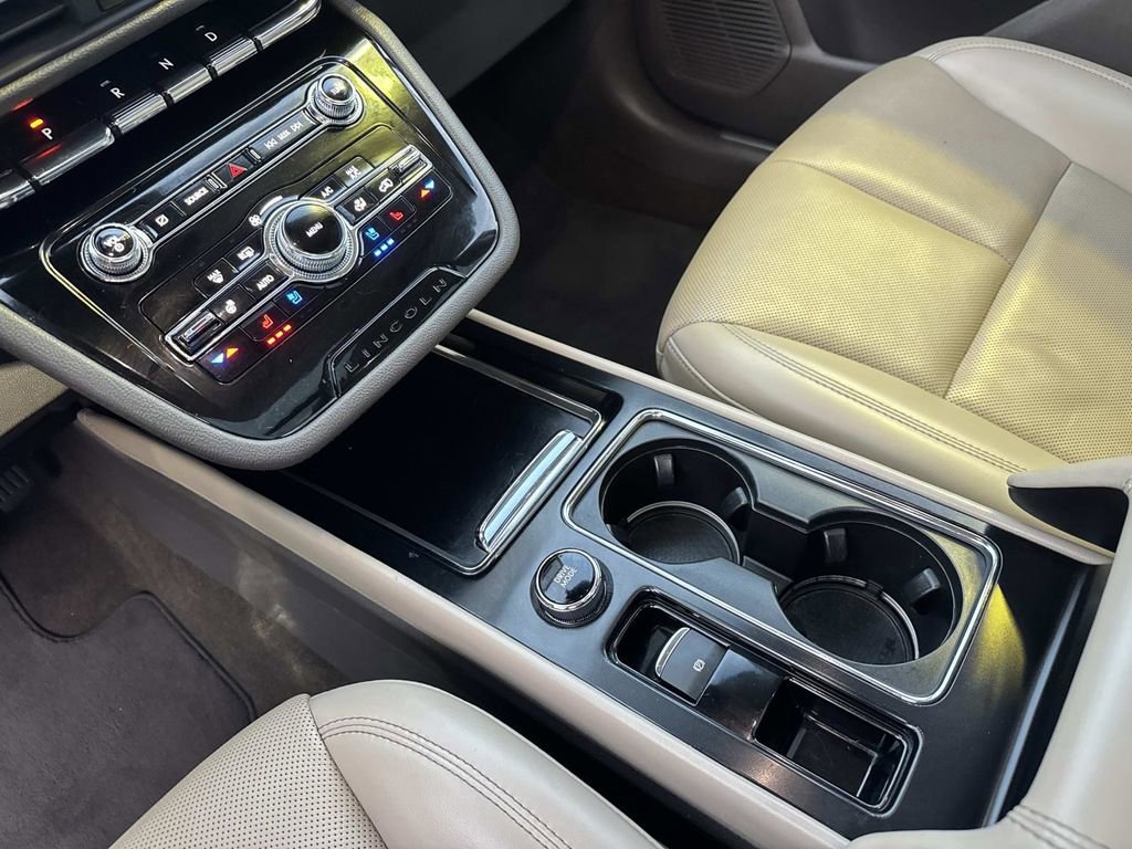 Certified 2021 Lincoln Corsair FWD w/ Premium Package image 27