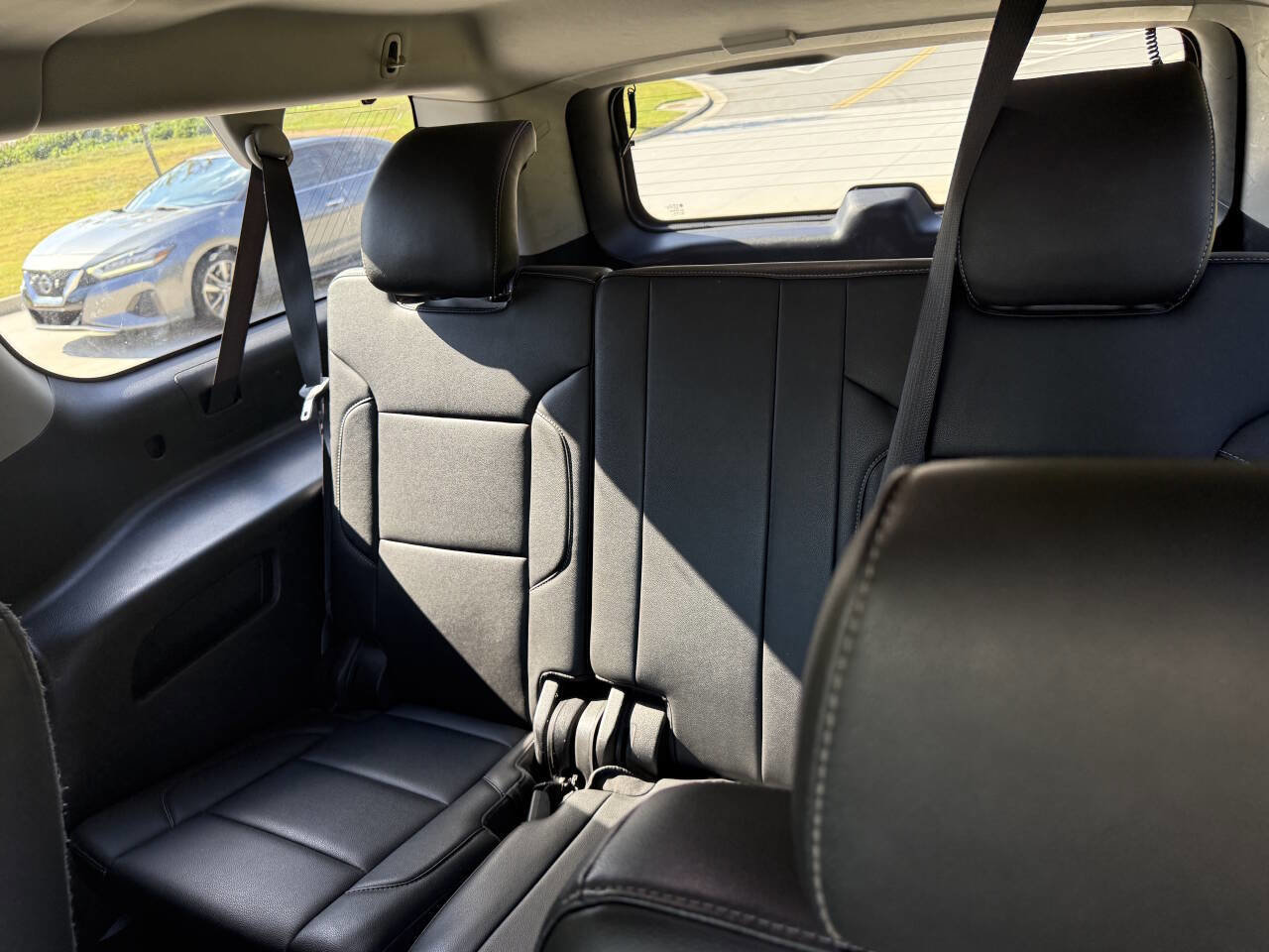 Used 2018 Chevrolet Suburban LT image 13