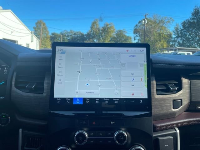 Used 2023 Ford Expedition Limited image 26