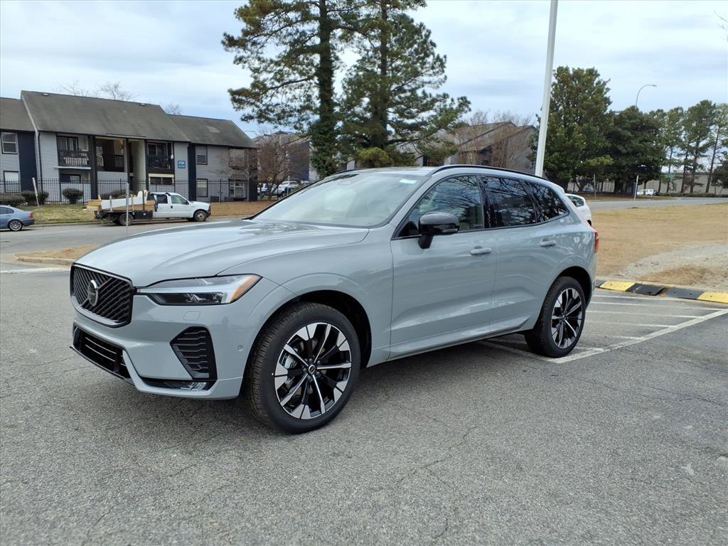 New 2026 Volvo XC60 B5 Plus w/ Protection Package Premier AWD/4WD image 9