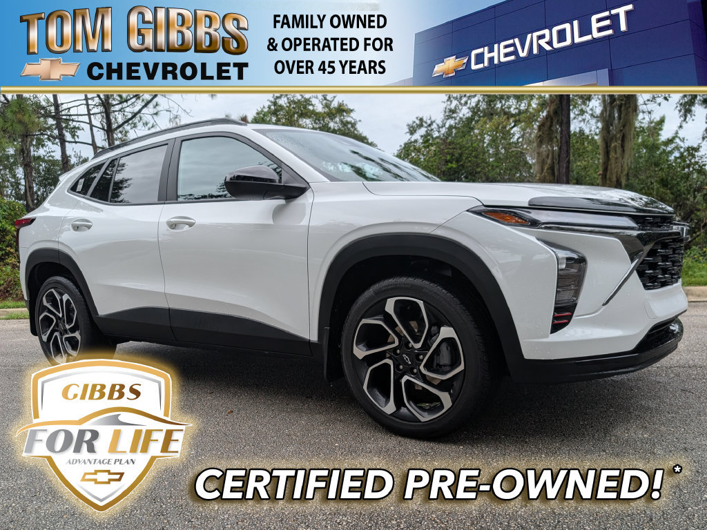 Used 2025 Chevrolet Trax RS w/ Driver Confidence Package FWD image 1