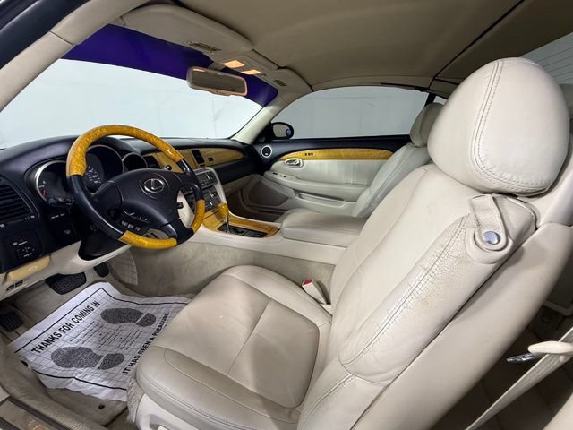 Used 2005 Lexus SC 430 Convertible RWD image 16