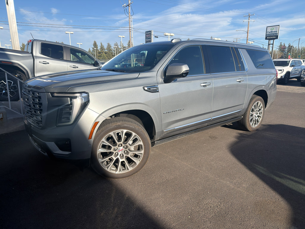 Used 2026 GMC Yukon XL Denali w/ Denali Reserve Package AWD/4WD image 1