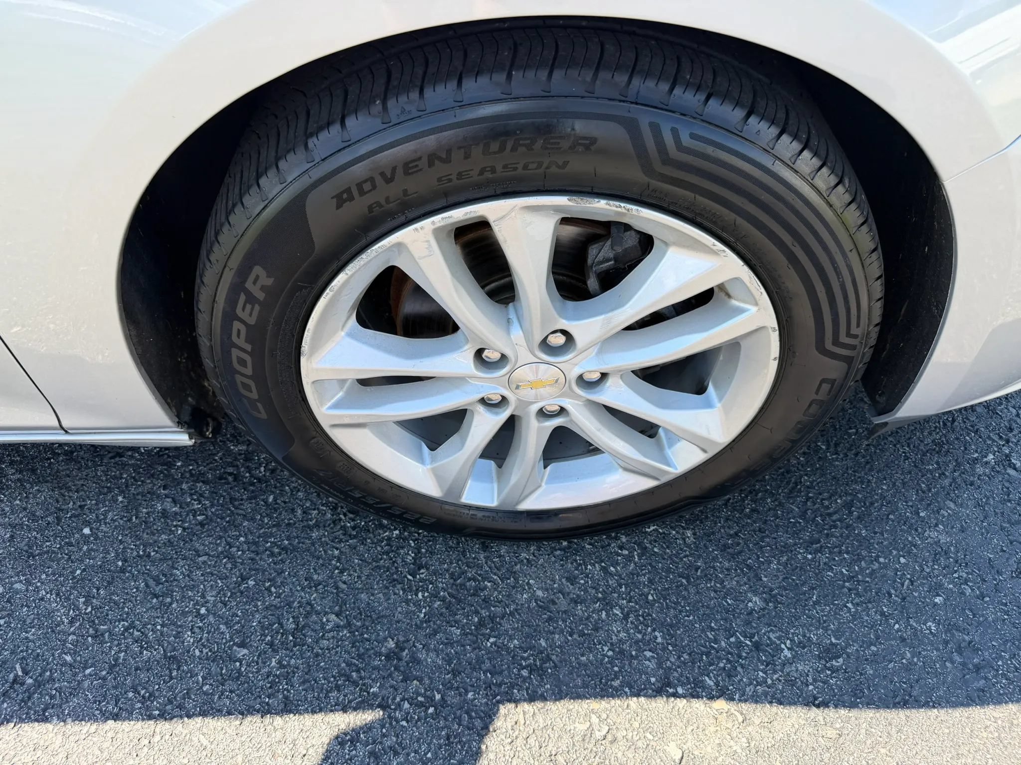 Used 2018 Chevrolet Malibu LT FWD image 34
