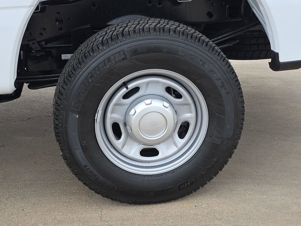 New 2026 Ford F250 XL w/ FX4 Off-Road Package image 24