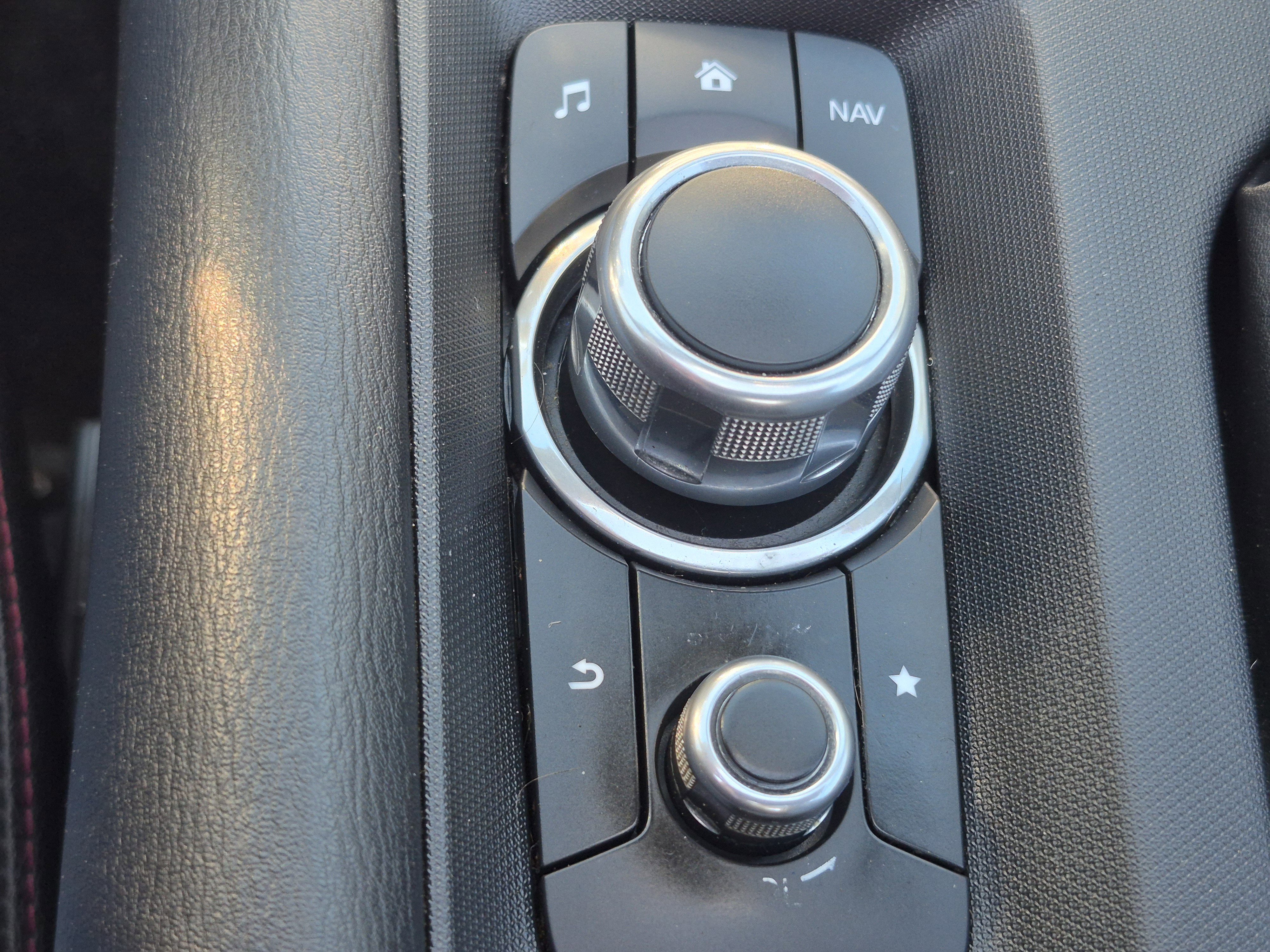 Used 2019 MAZDA MX-5 Miata RF Grand Touring image 25