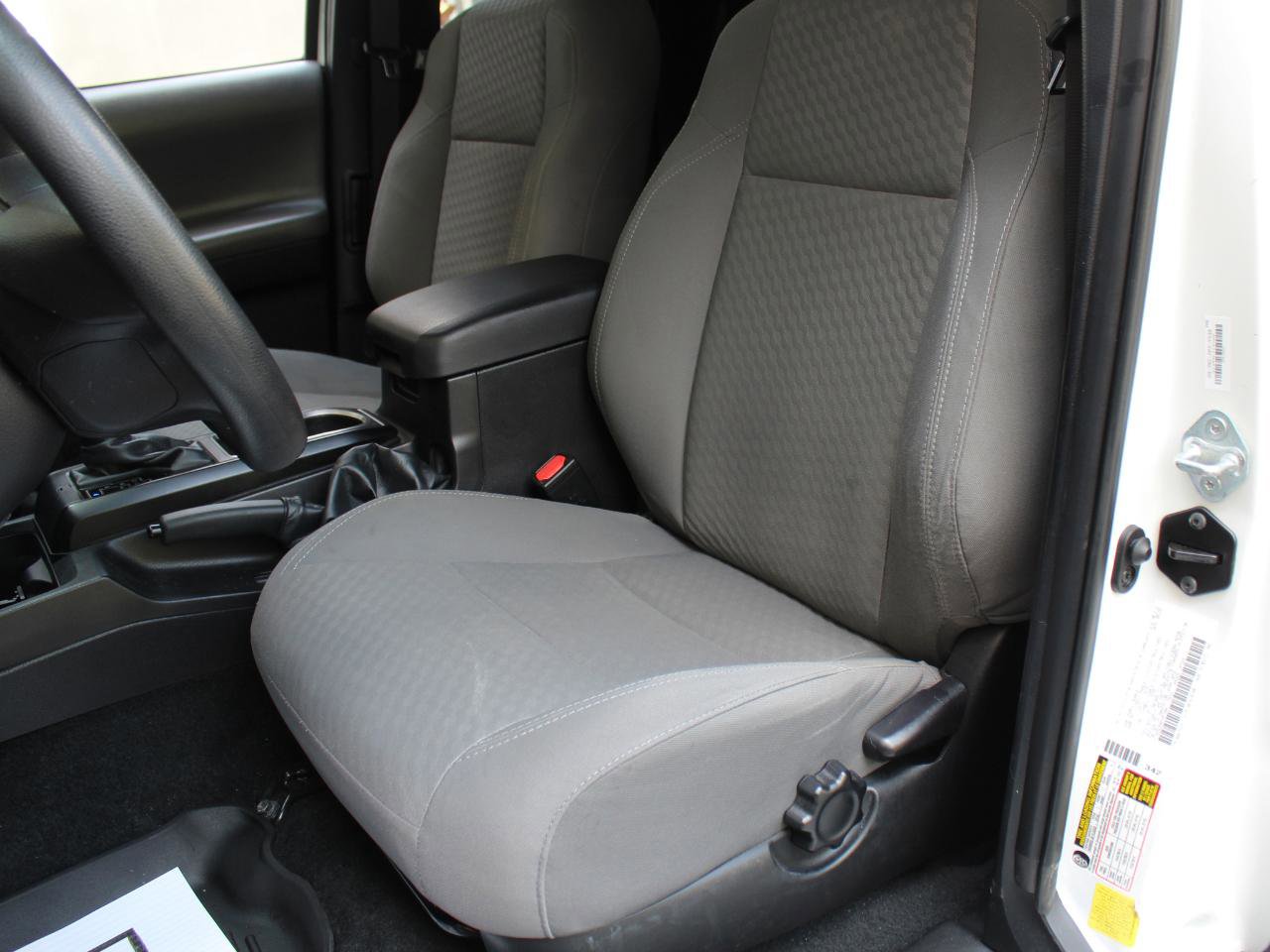 Used 2022 Toyota Tacoma SR RWD image 21