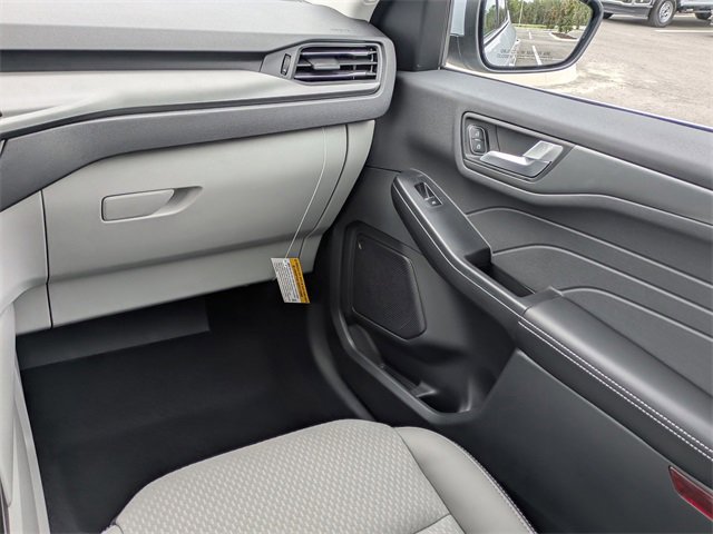 New 2026 Ford Escape SE image 16