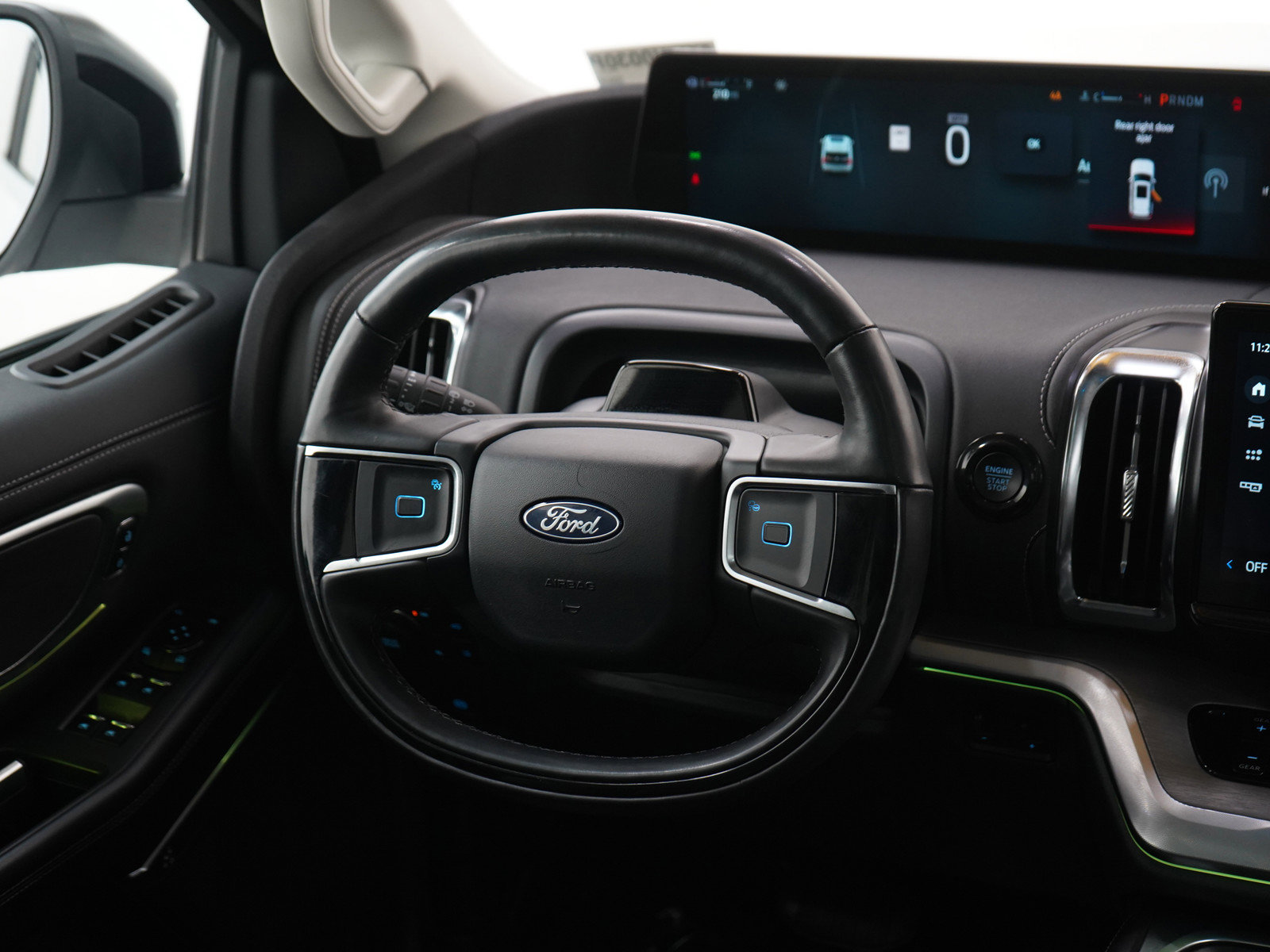 Used 2025 Ford Expedition Max Platinum AWD/4WD image 15
