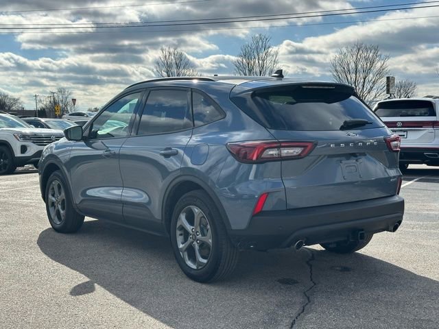 Used 2025 Ford Escape ST-Line Elite w/ Tech Pack #2 image 5