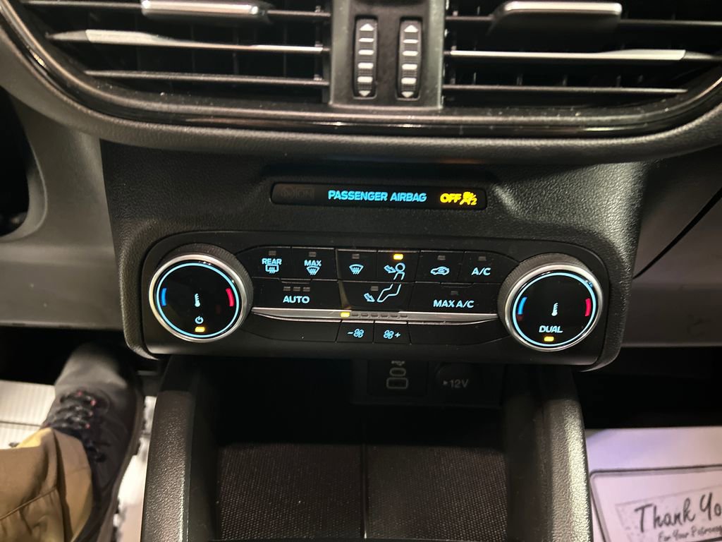 Used 2025 Ford Escape ST-Line AWD/4WD image 18