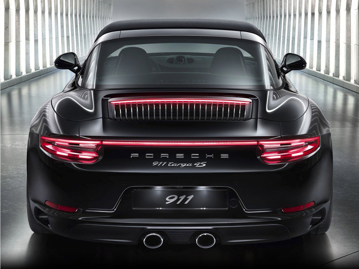 Used 2017 Porsche 911 Carrera S RWD image 6