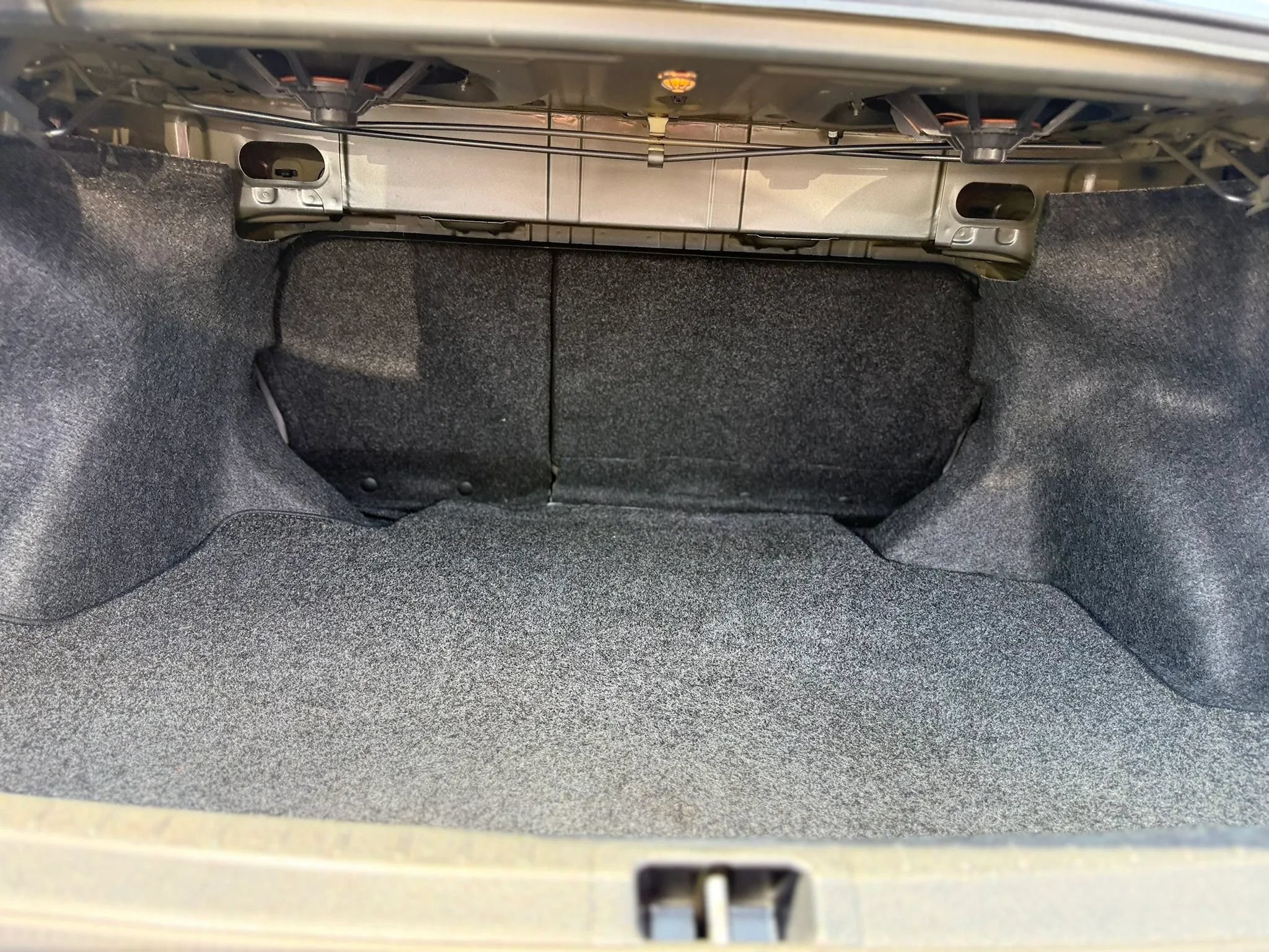 Used 2016 Toyota Corolla LE FWD image 38