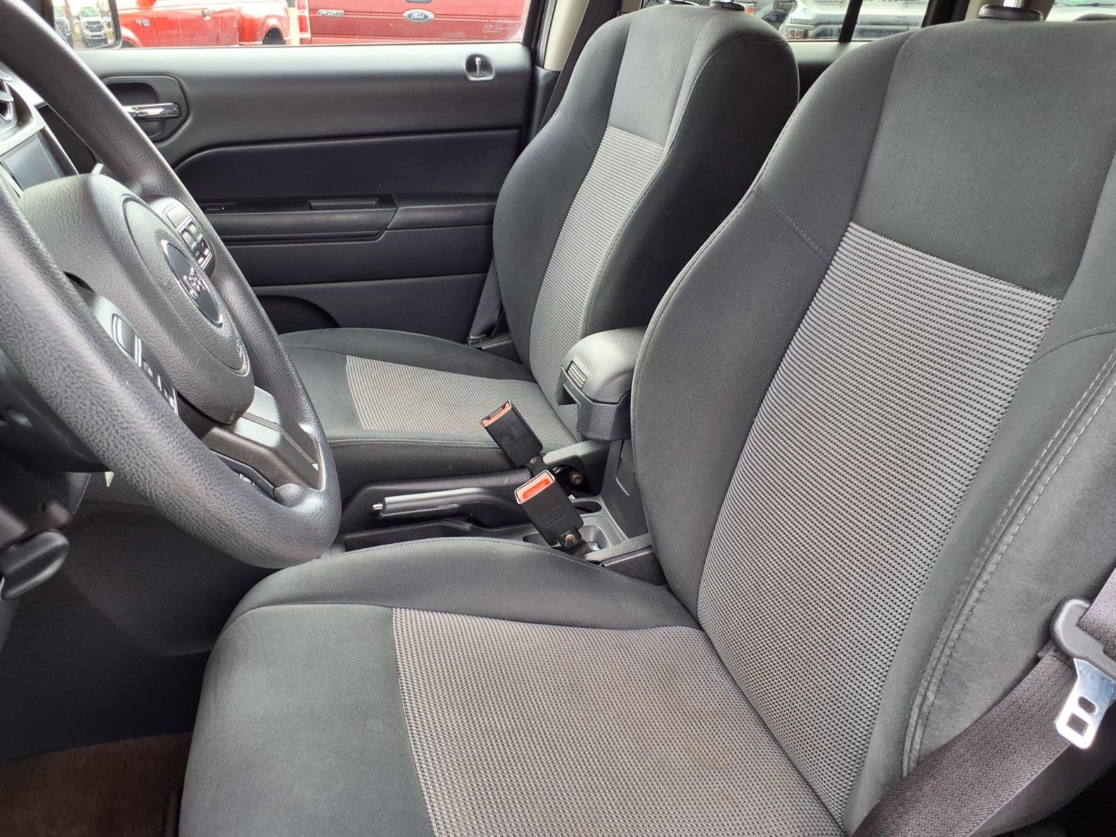 Used 2015 Jeep Patriot Sport w/ Power Value Group image 3