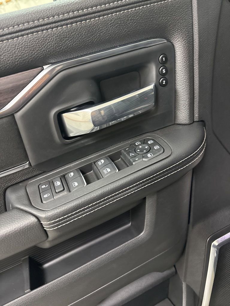 New 2026 RAM 3500 Laramie w/ Sport Appearance Package AWD/4WD image 19