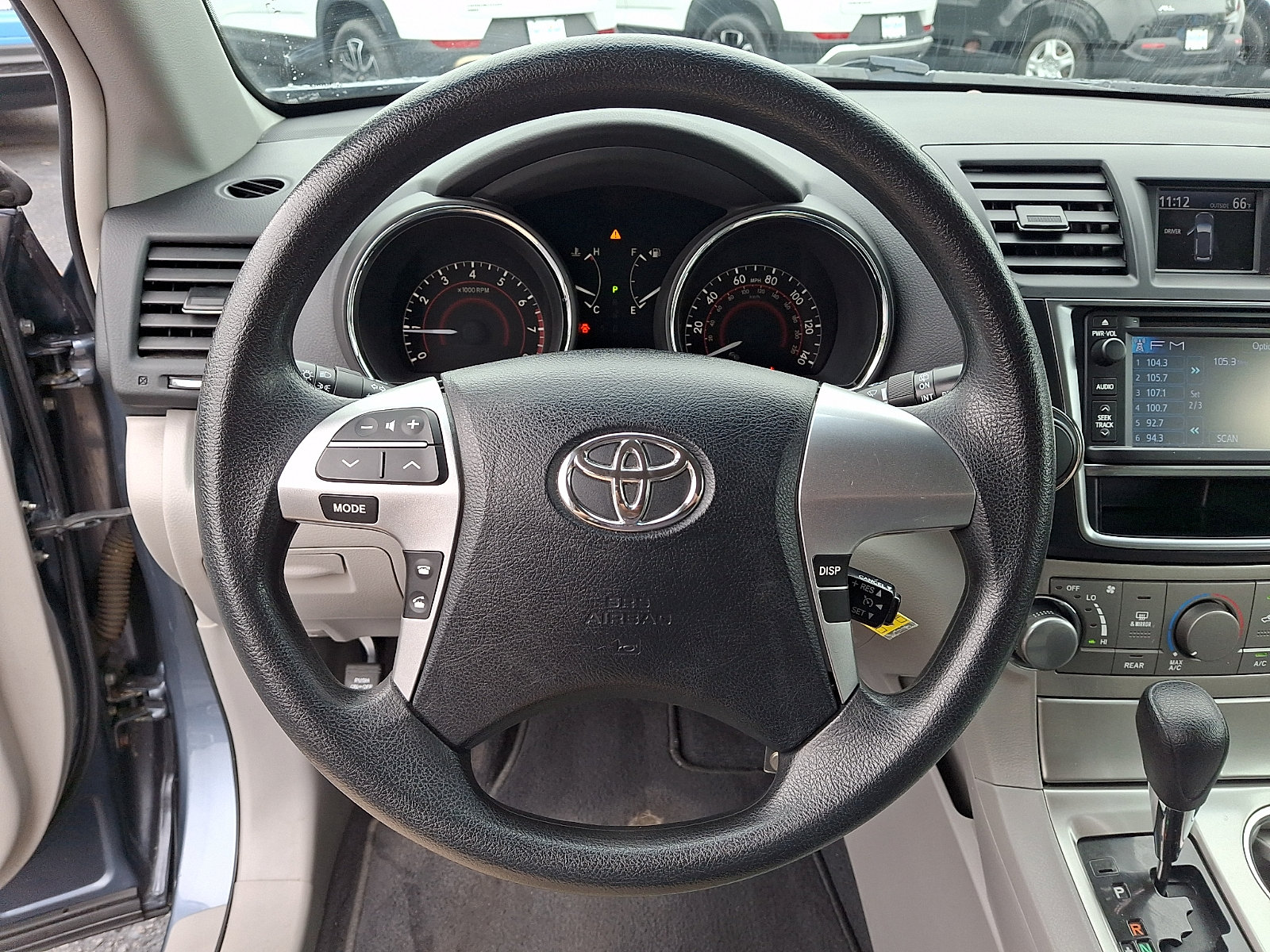 Used 2013 Toyota Highlander Plus AWD/4WD image 19