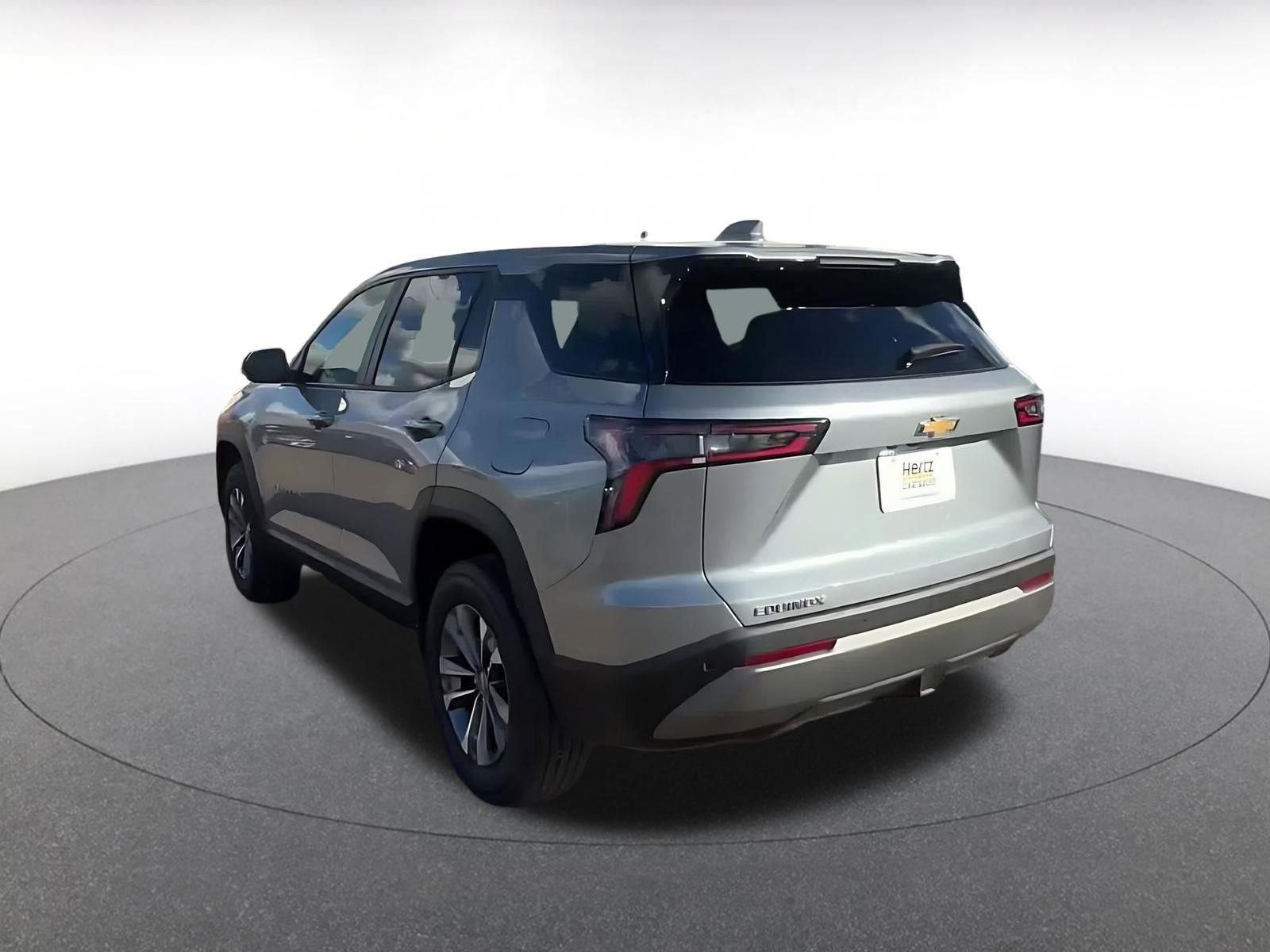 Used 2025 Chevrolet Equinox LT image 11