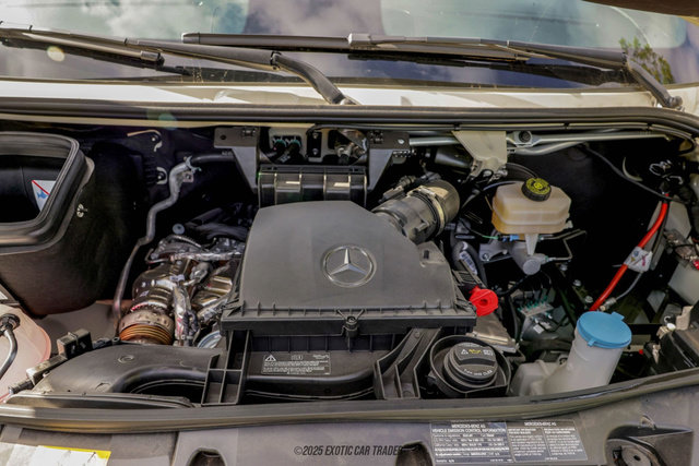Used 2025 Mercedes-Benz Sprinter 2500 image 21