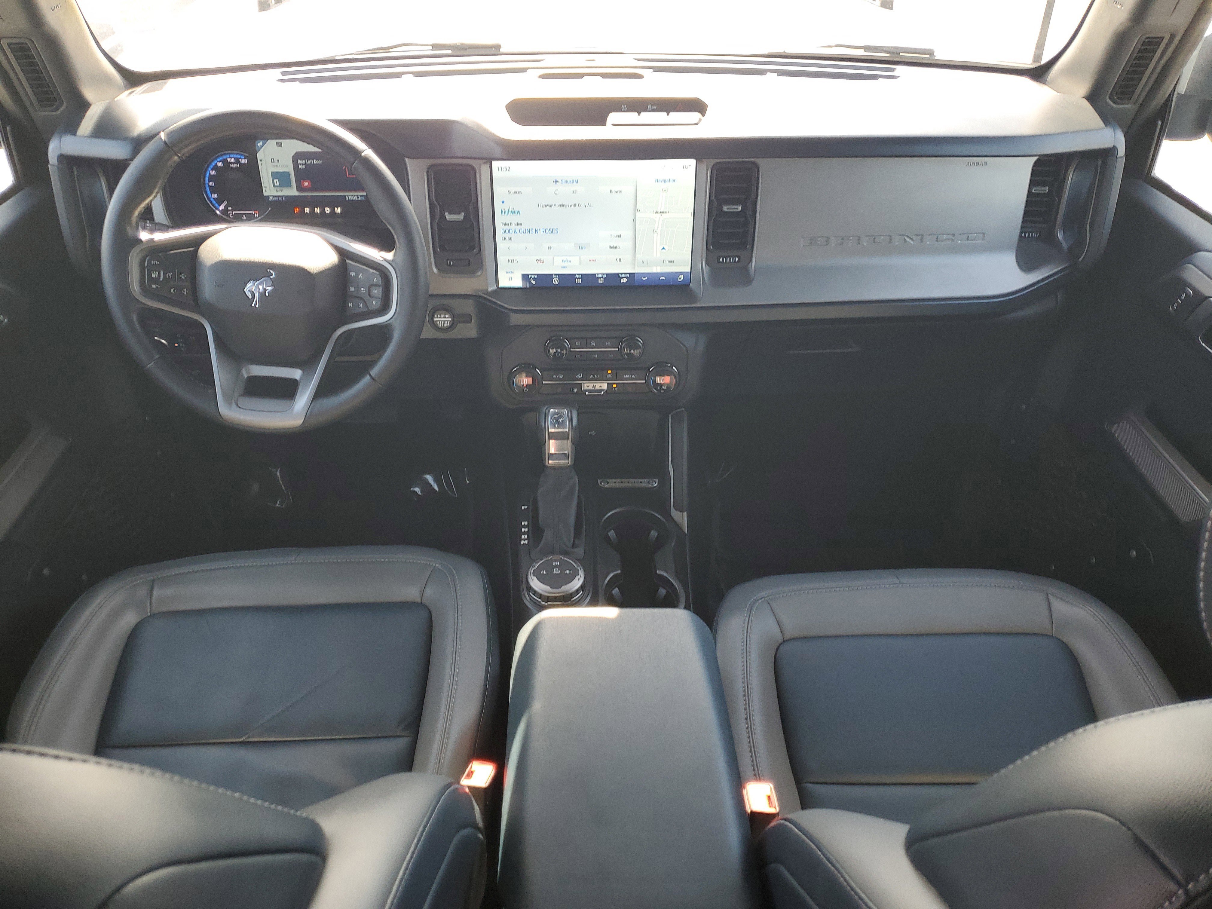 Used 2023 Ford Bronco Outer Banks image 13