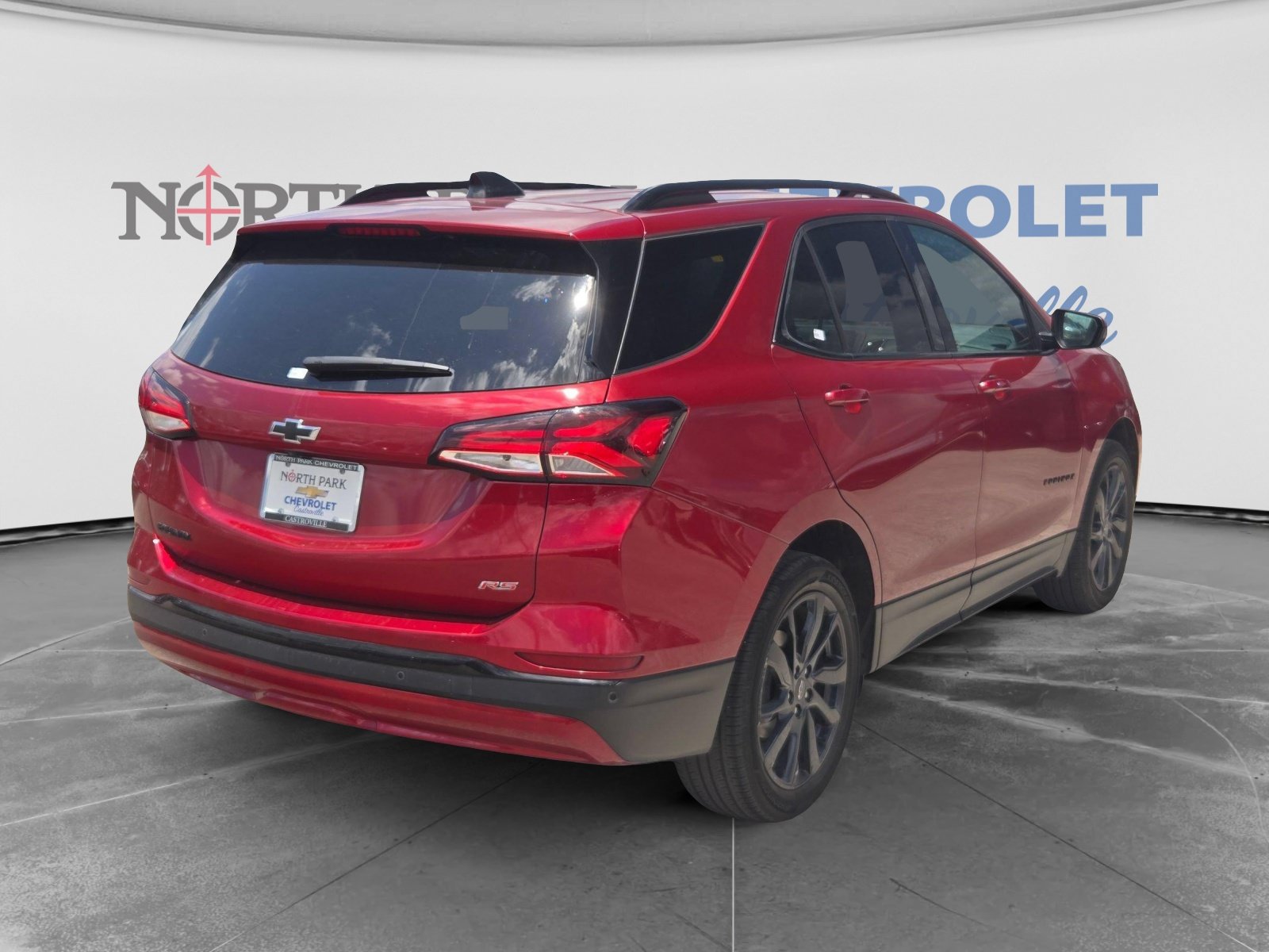 Used 2024 Chevrolet Equinox RS FWD image 3
