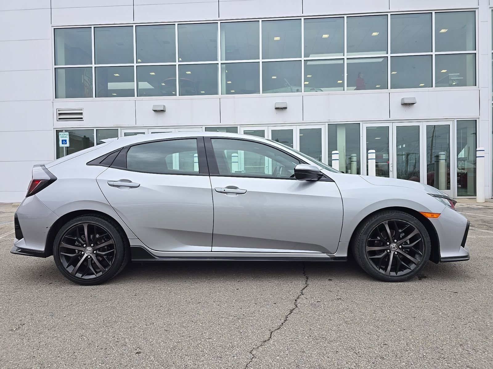 Used 2020 Honda Civic Sport image 2