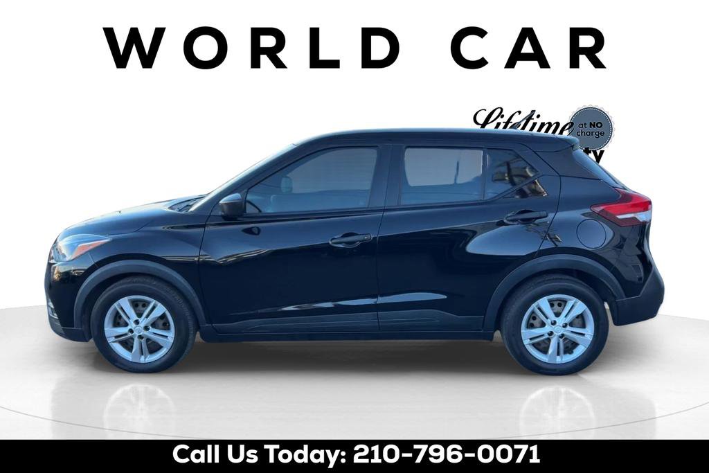 Used 2020 Nissan Kicks S FWD image 4