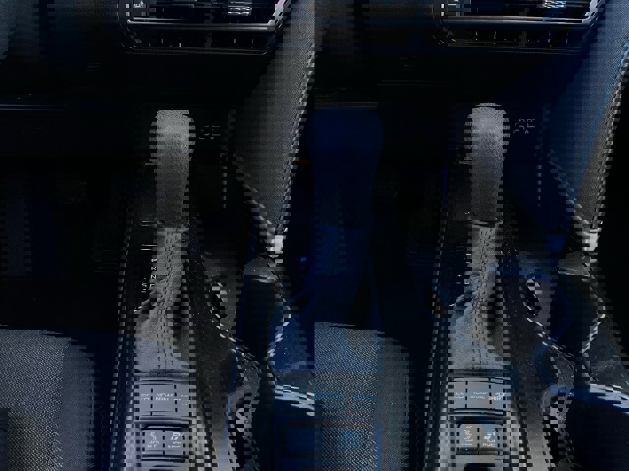 Used 2025 Toyota Camry LE image 23