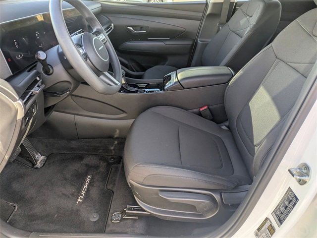 Certified 2025 Hyundai Tucson SE image 30