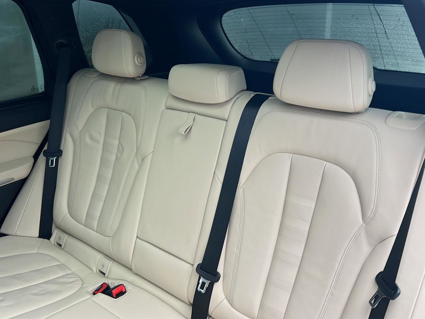 Certified 2022 BMW X5 xDrive40i w/ M Sport Package image 33