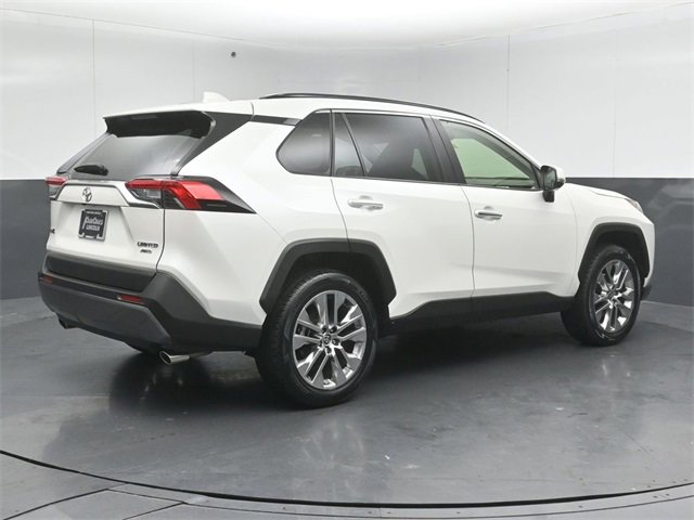 Used 2021 Toyota RAV4 Limited image 7