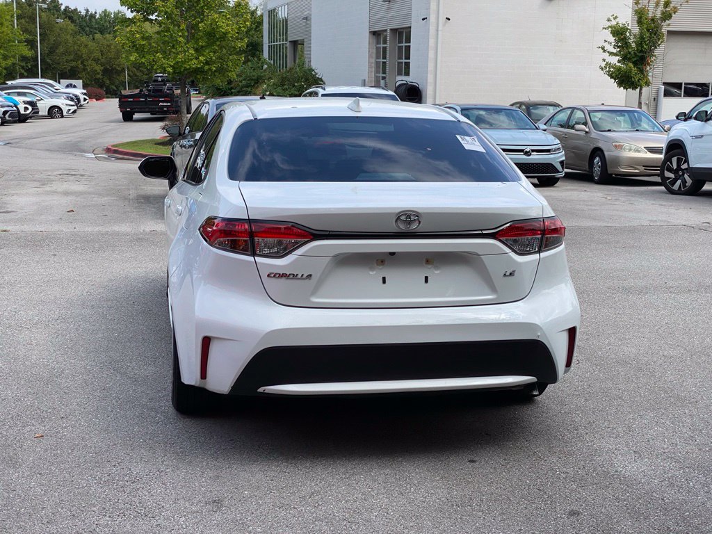 Used 2022 Toyota Corolla LE FWD image 5