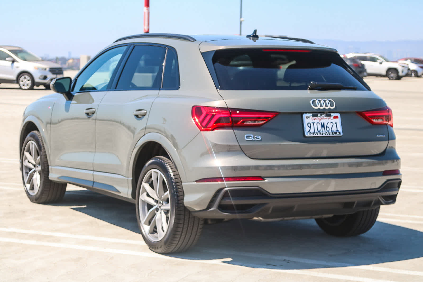 Used 2025 Audi Q3 2.0T Premium w/ Convenience Package image 9