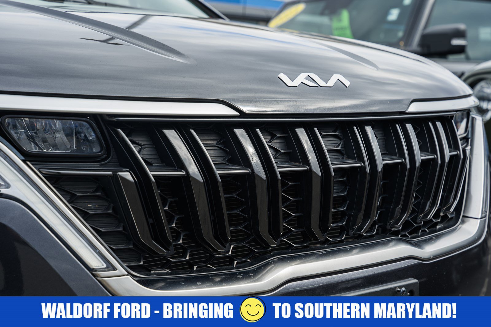 Used 2023 Kia Carnival LX image 10