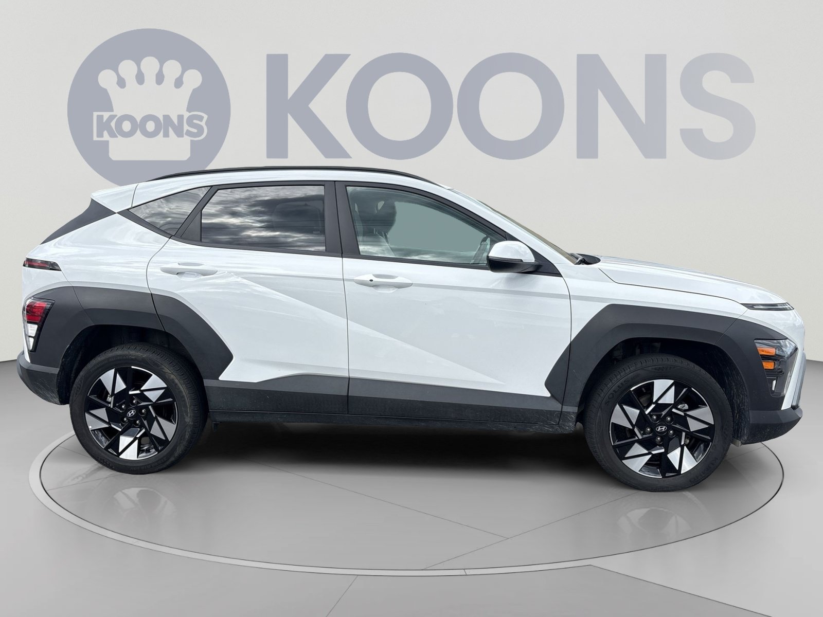 Certified 2025 Hyundai Kona SEL AWD/4WD image 8