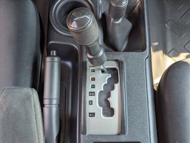 Used 2010 Toyota FJ Cruiser 4WD image 12