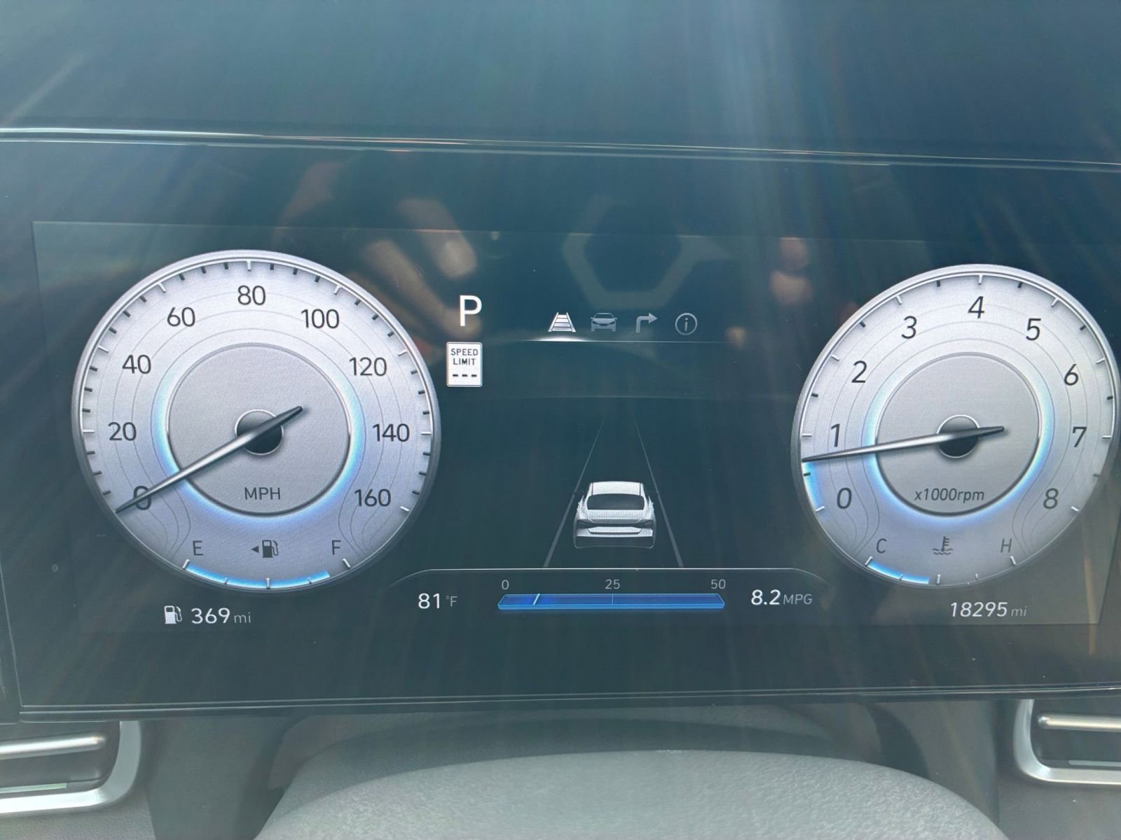 Used 2025 Hyundai Elantra SEL FWD image 33