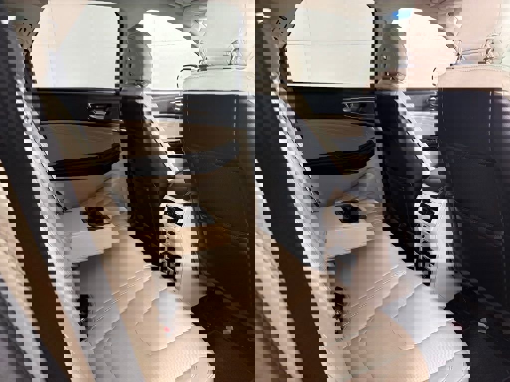 Used 2017 Ford Edge Titanium w/ Equipment Group 301A image 17