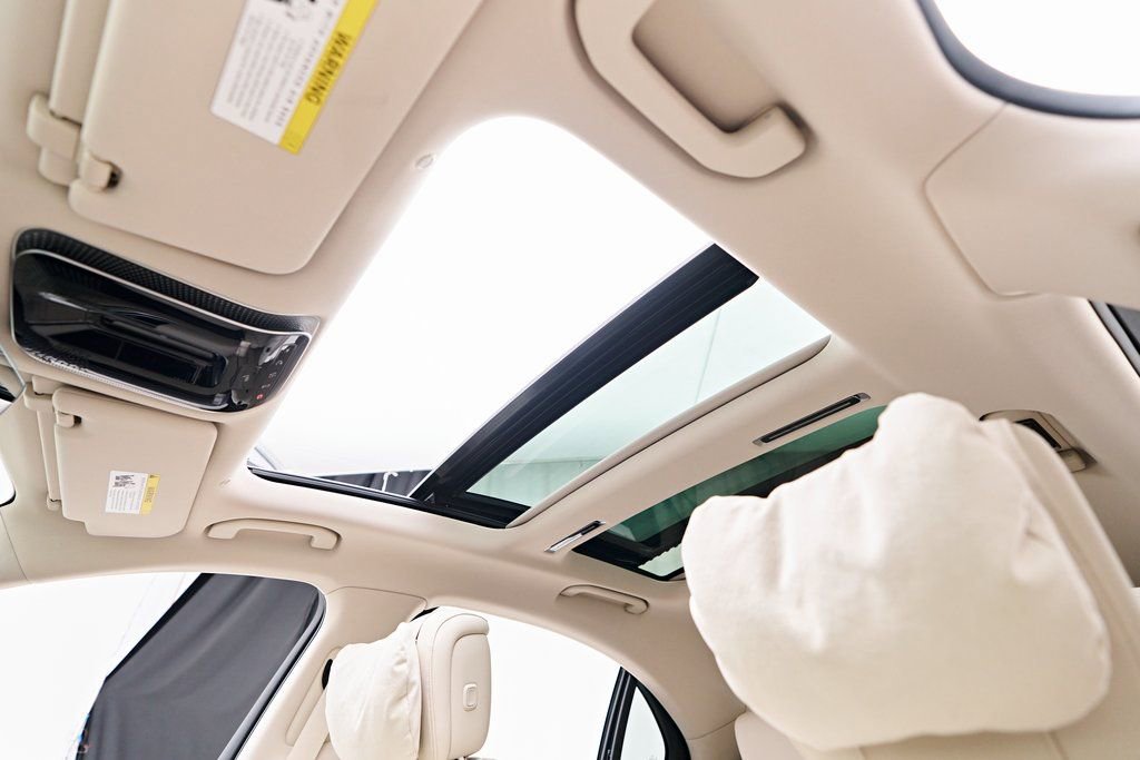 Used 2024 Mercedes-Benz S 580e 4MATIC Sedan image 53