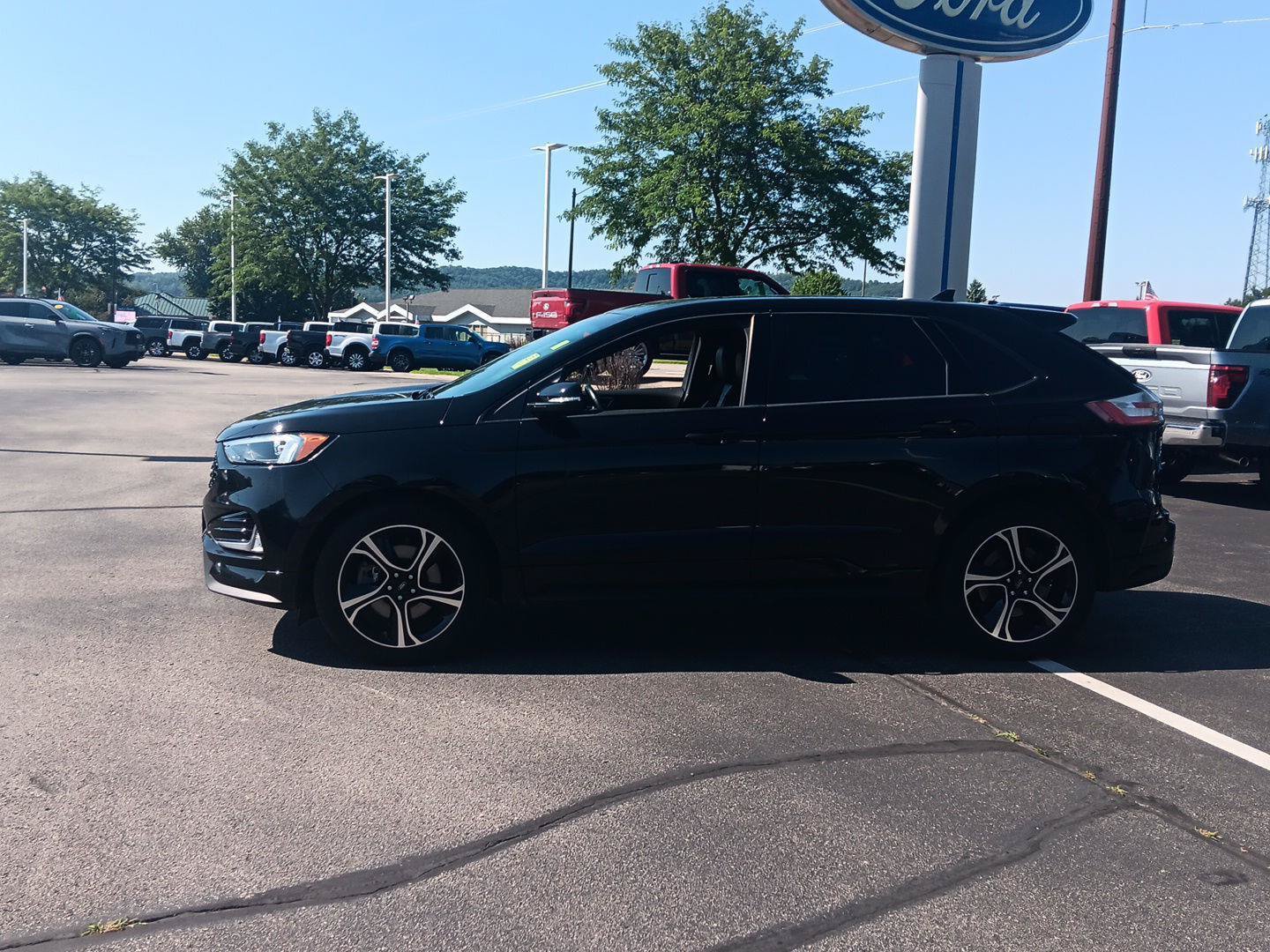 Used 2020 Ford Edge ST AWD/4WD image 8