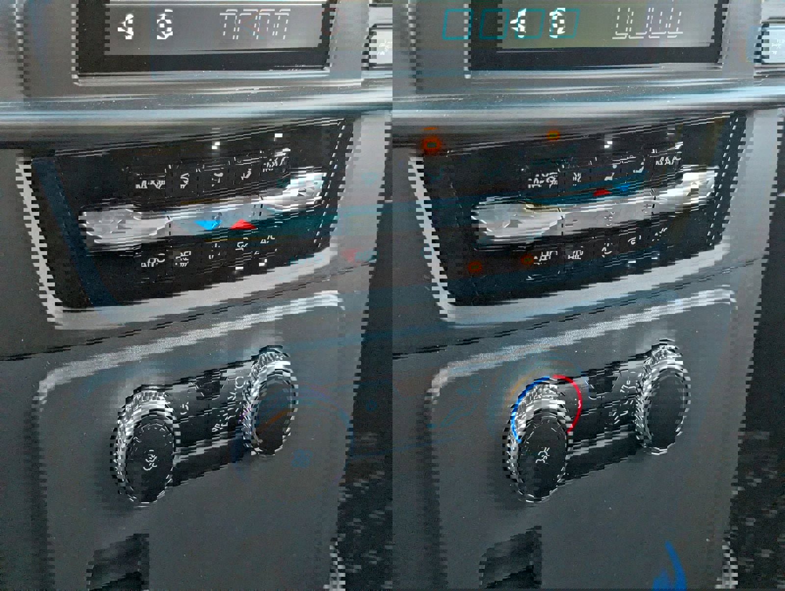 New 2025 Ford Explorer 4WD Police Interceptor w/ Ultimate Wiring Package image 25