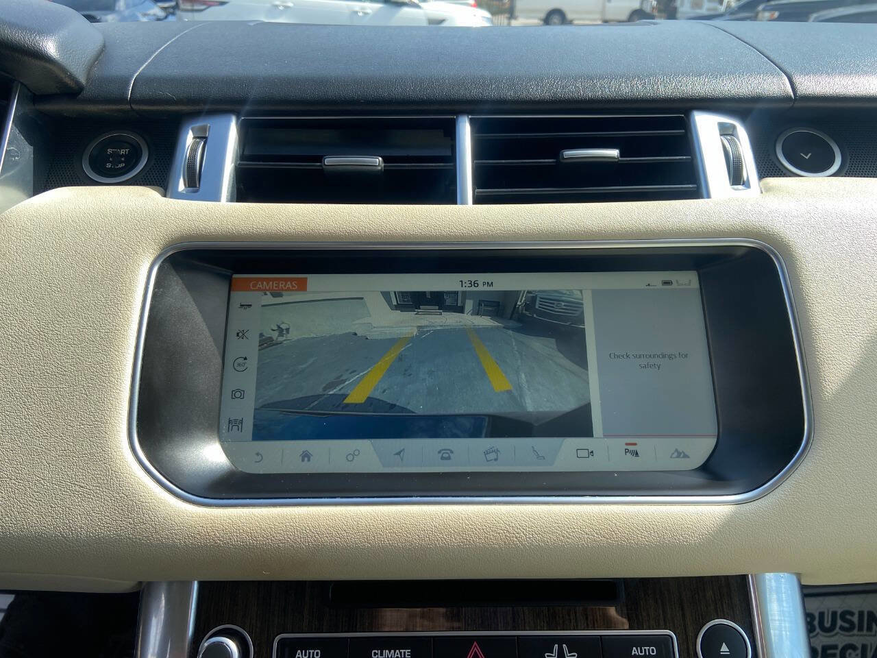 Used 2017 Land Rover Range Rover Sport HSE image 14