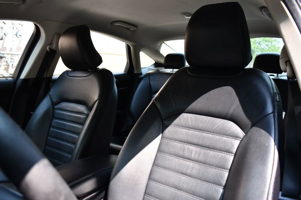 Used 2017 Ford Fusion Energi SE image 17