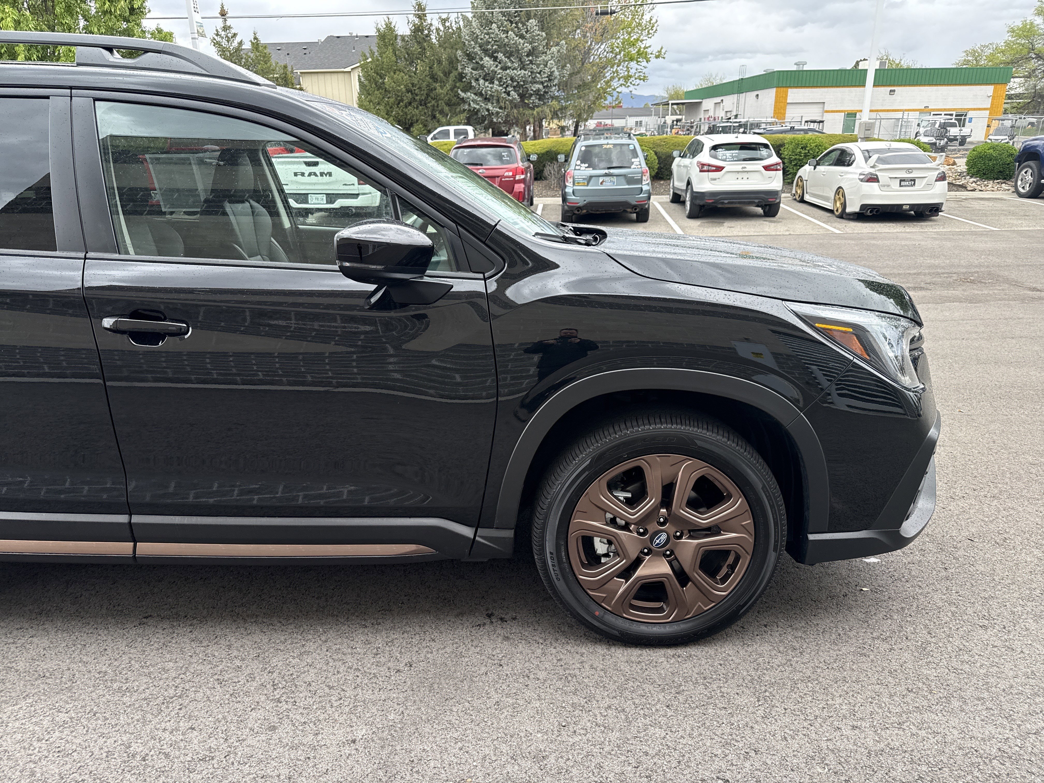 Used 2025 Subaru Ascent Bronze Edition image 8