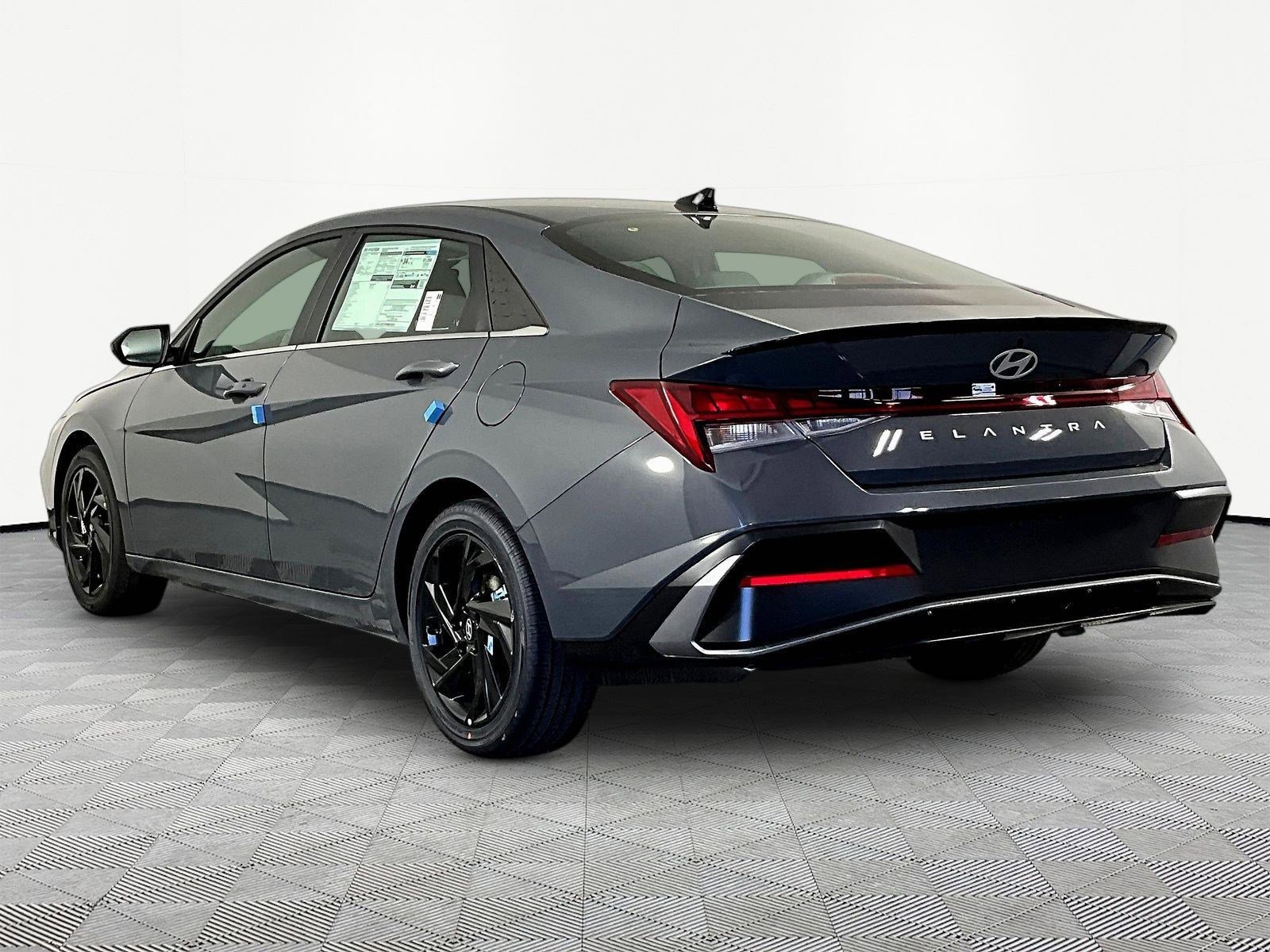 New 2026 Hyundai Elantra SEL Sport FWD image 4